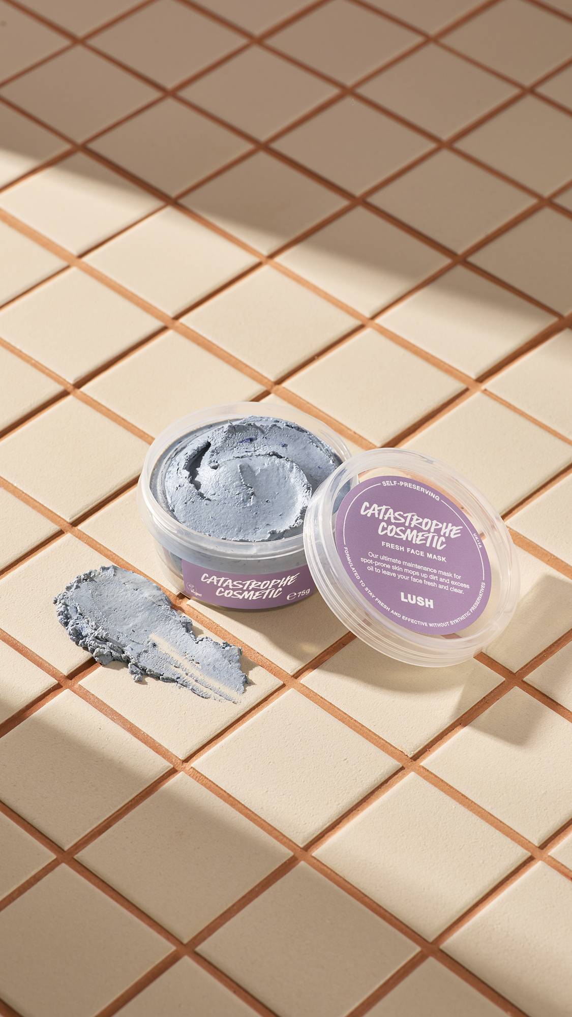 Catastrophe Cosmetic - US 4956