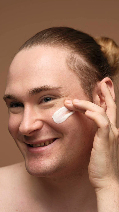Cosmetic Lad Self-Preserving - US 3756